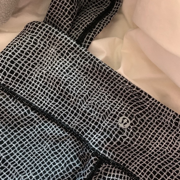 black and white wunder under - Picture 4 of 5